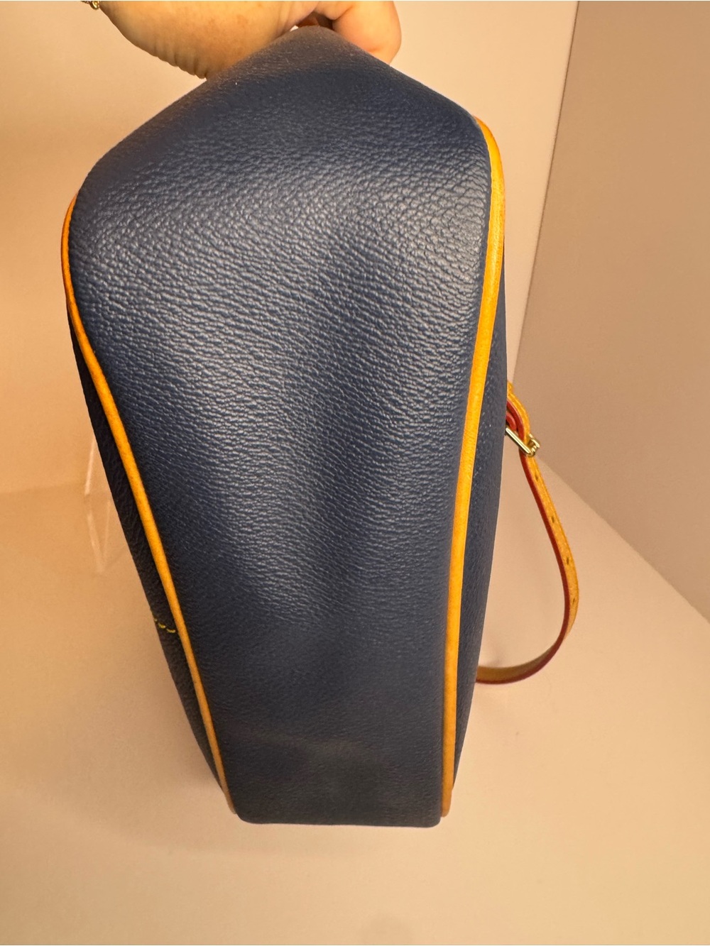 #368 Dooney & Bourke Kimberly Pebble Grain Small Shoulder Bag - Picture 7 of 17